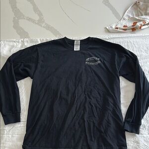 Gildan Black Long Sleeve Tee Classic Crew Neck